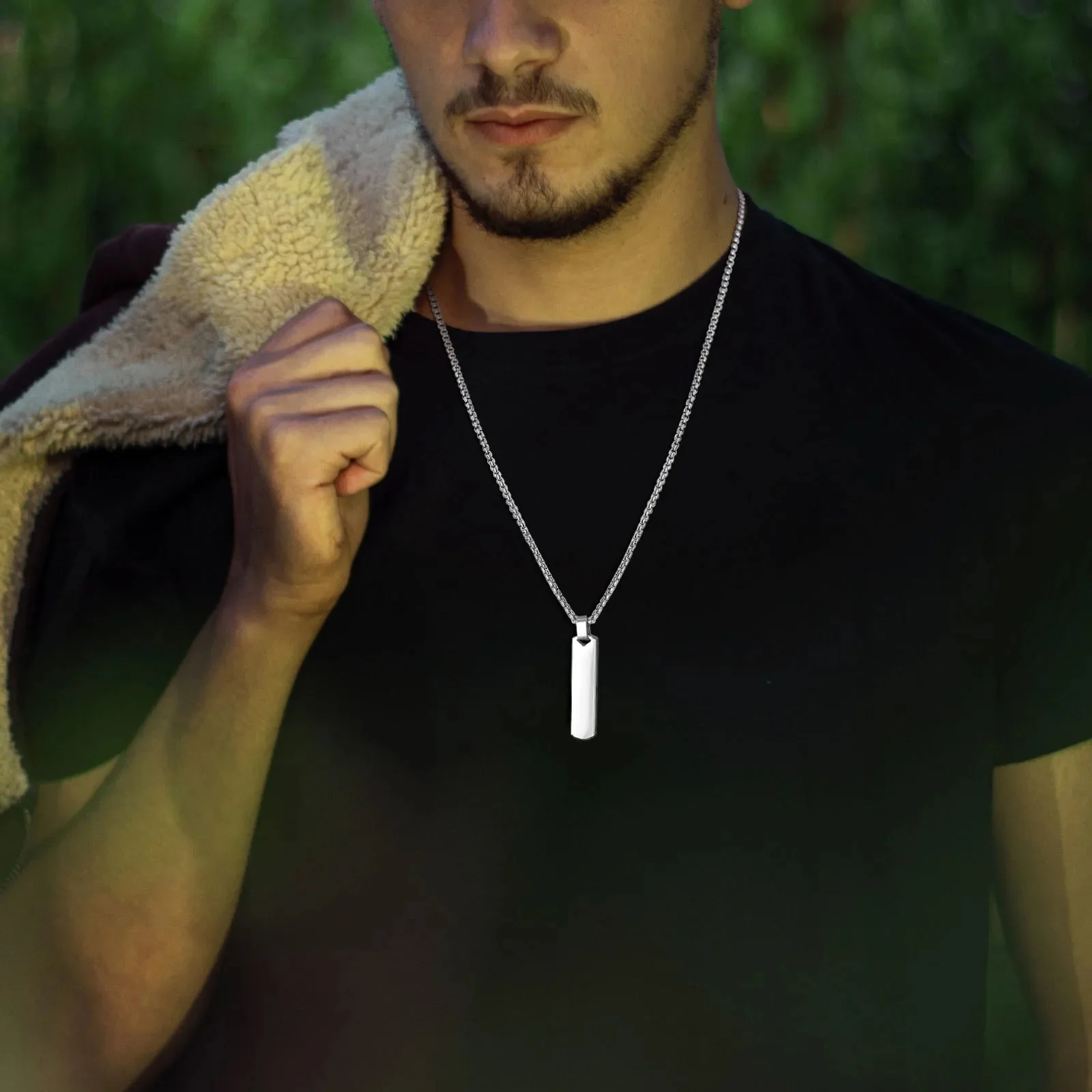Colar Masculino com Pingente Com Inicial em Aço Inoxidável - Image 3