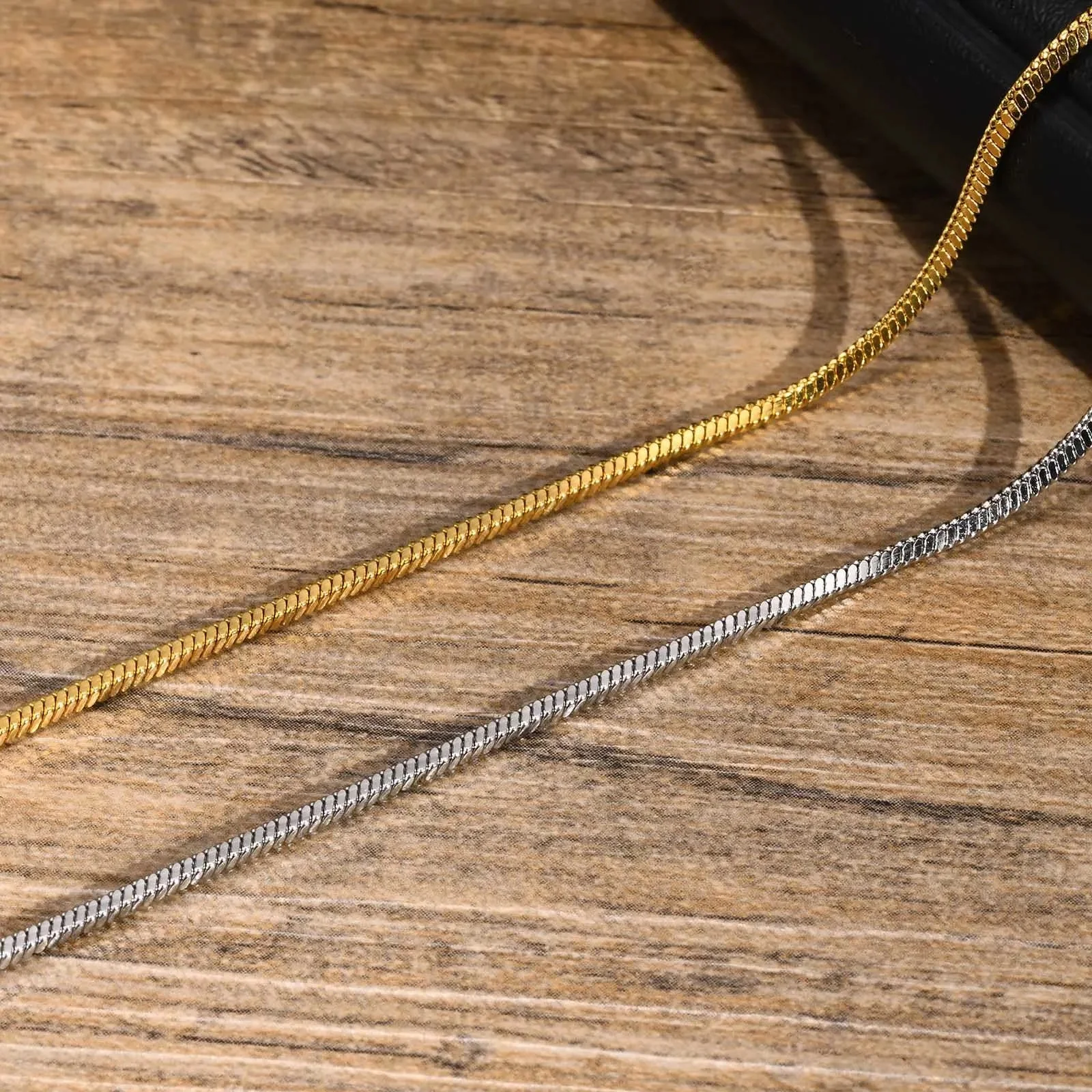 Pulseira Masculina Minimalista em Aço Inoxidável - Image 3